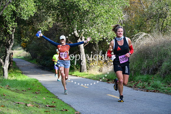 1_2Marathon_Coastal_TurkeyTrot-087