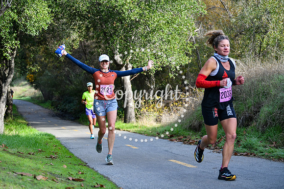 1_2Marathon_Coastal_TurkeyTrot-089