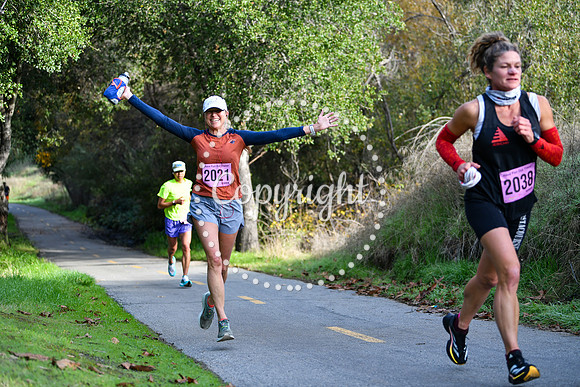 1_2Marathon_Coastal_TurkeyTrot-090