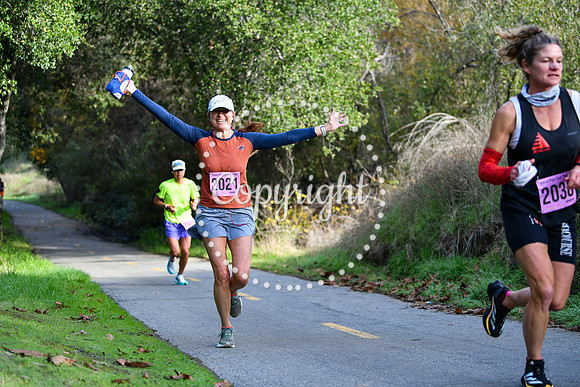 1_2Marathon_Coastal_TurkeyTrot-091