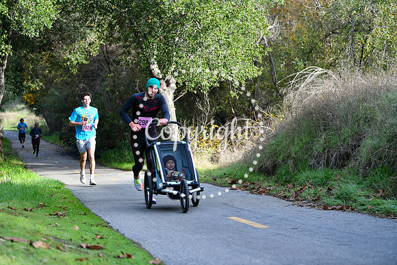 1_2Marathon_Coastal_TurkeyTrot-127