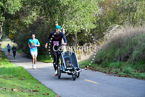 1_2Marathon_Coastal_TurkeyTrot-129